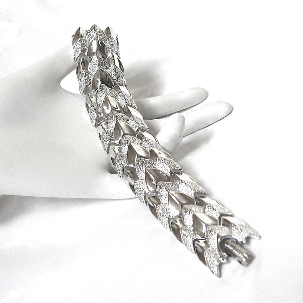 CORO Textured Silver Link Bracelet Wide Excellent